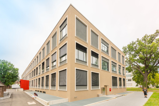 Institusgebäude Haus I auf dem Areal des Städtischen Klinikum Karlsruhe Magic Picture Photography