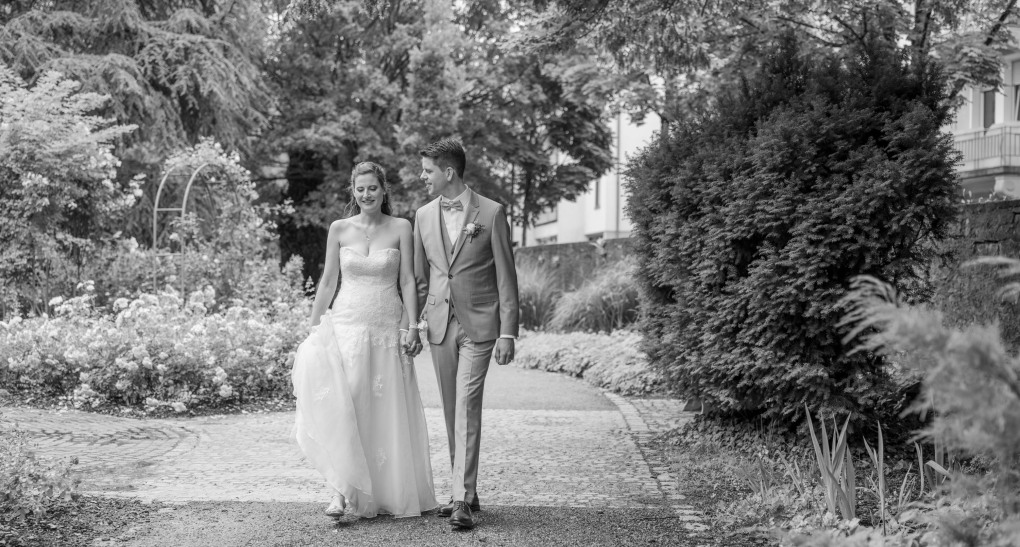 Hochzeitshooting im Rosengarten in Karlsruhe Durlach